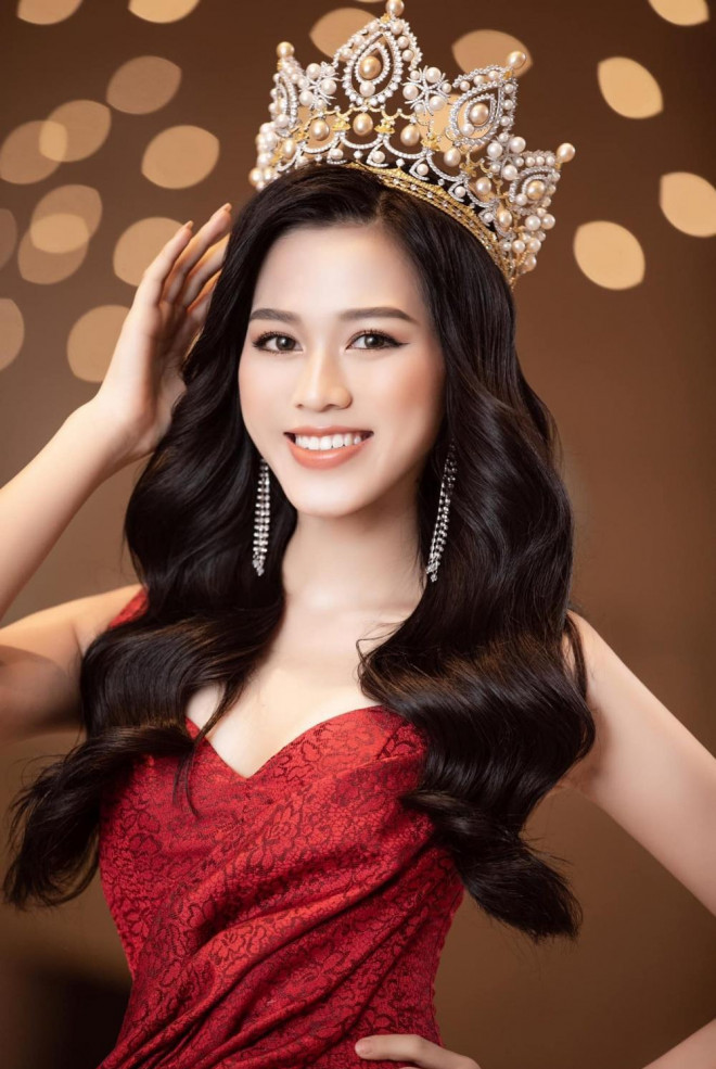 Hoa hậu Đỗ Thị Hà khoe ảnh xinh như công chúa, chia sẻ câu nói khiến các cô gái tâm đắc - 5