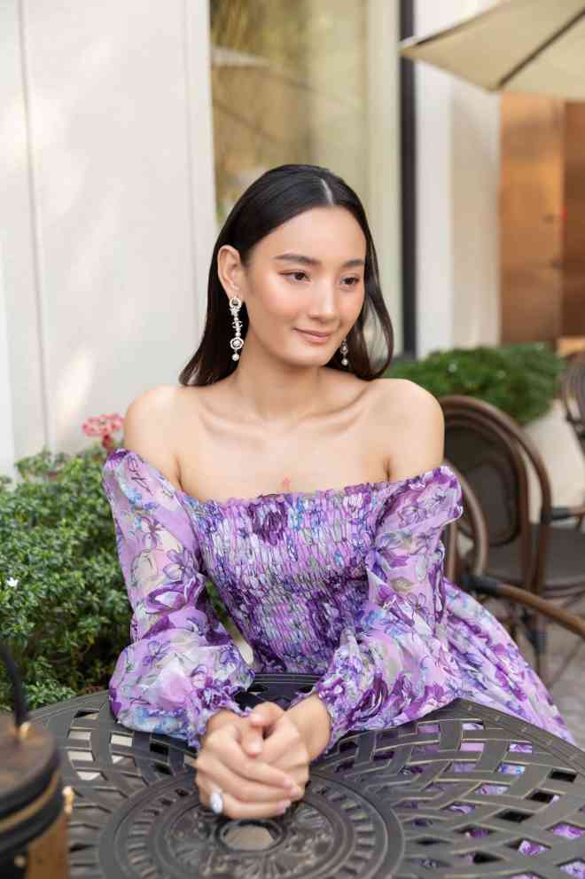 Chân dài 1m1 nóng bỏng hóa ra là vận động viên đá cầu, tình cũ Ngô Thanh Vân còn "lợi hại" hơn - 17