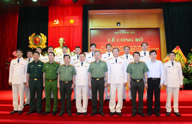 Ra mắt Trung đoàn Không quân CAND - 9