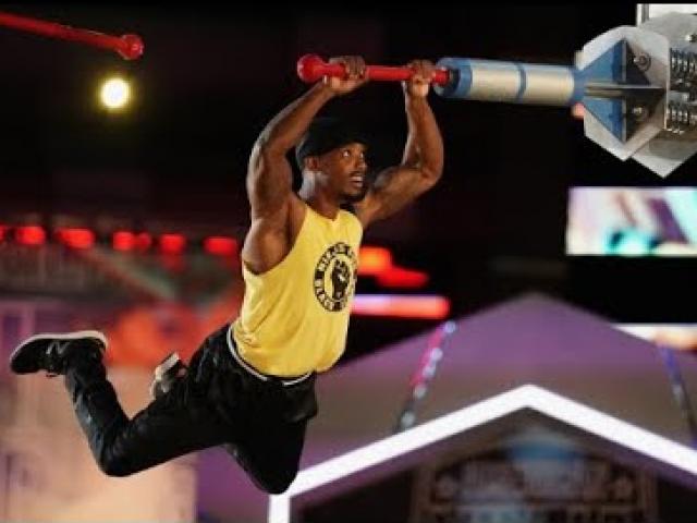 Thể thao - "Phượng hoàng" cảm tử "Sasuke Mỹ", thực hiện cú bay 5m56 trên không trung