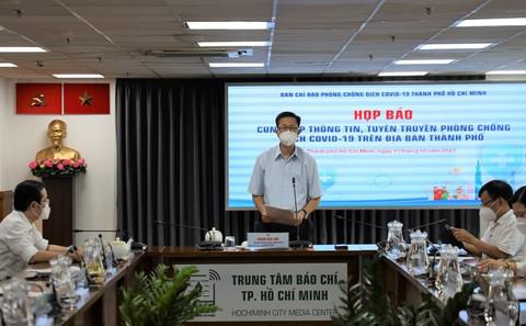 &nbsp;Phó Ban chỉ đạo phòng chống dịch Covid-19 TPHCM Phạm Đức Hải chủ trì họp báo.