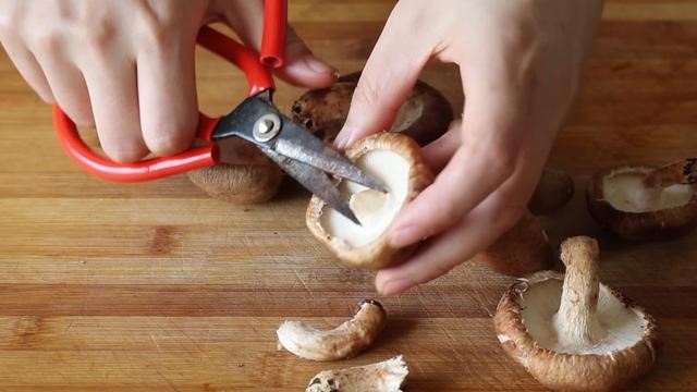 2 món dân dã này kết hợp với nhau lại thành “cực phẩm”, cả nhà mê tít - 2