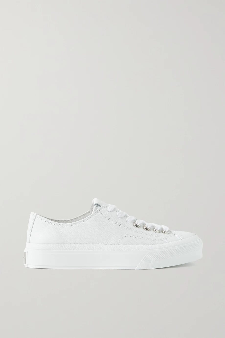 3 xu hướng giày nổi bật cho mùa đông 2022 - 7