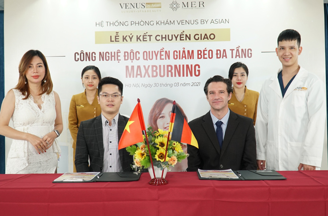 Chuyển giao công nghệ giảm béo đa tầng MaxBurning tại Phòng khám thẩm mỹ Venus by Asian - 2