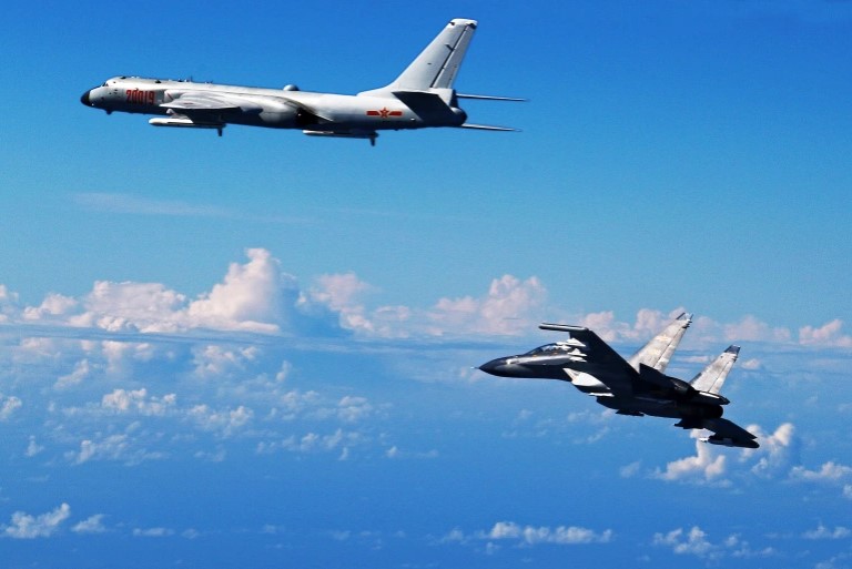 Mối đe dọa tới các căn cứ trọng yếu của Đài Loan từ các phi vụ của không quân TQ. Ảnh: AP