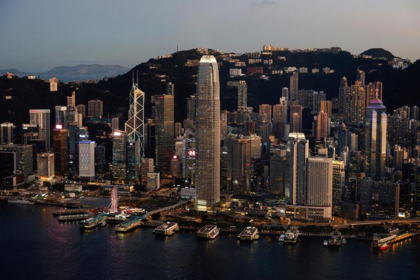Hong Kong – thành phố cảng xinh đẹp là nơi các băng đảng tội phạm buôn lậu hoạt động mạnh (ảnh: Straits Times)