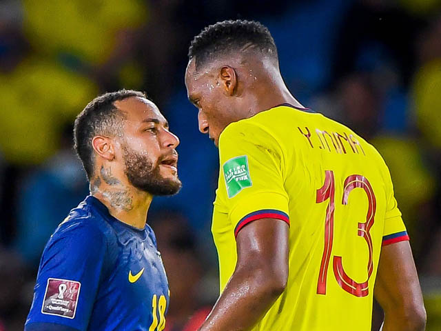 Bóng đá - Neymar đá như "gà mắc tóc" chuyền hỏng 15 lần, tệ nhất vòng loại World Cup