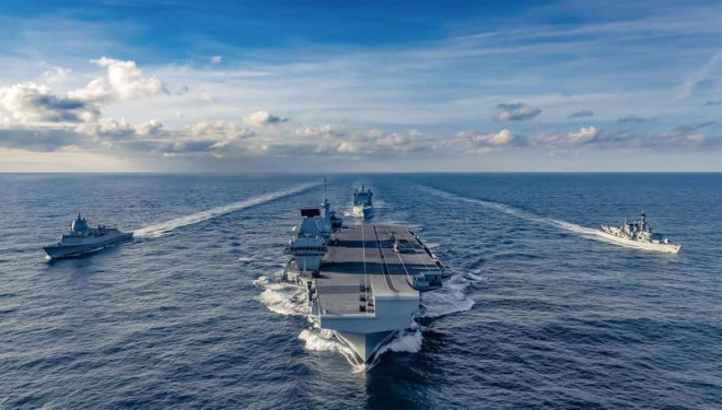 Nhóm tác chiến Queen Elizabeth rời
cảng Portsmouth để khởi hành đến châu Á hôm 22/5, với lịch trình
thăm 40 quốc gia và tham gia hơn 70 đợt phối hợp trên biển.