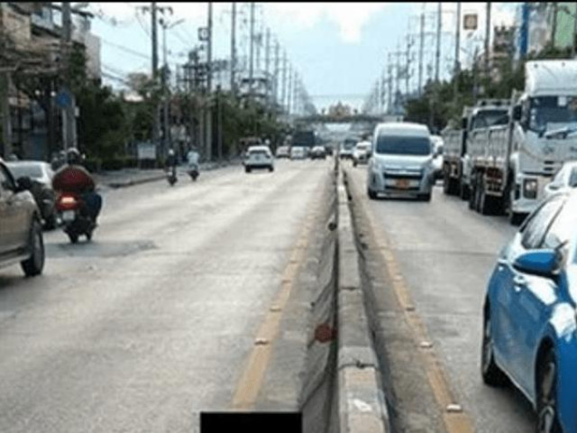 Phi thường - kỳ quặc - Người phụ nữ mắc COVID-19 cởi đồ giữa đường, nguyên nhân khiến mọi người xót xa