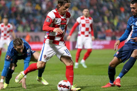 Video bóng đá Croatia - Slovakia: Modric cứu rỗi, tiếc nuối vì VAR (Vòng loại World Cup)
