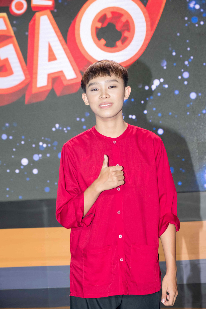 Cùng nổi từ Vietnam Idol Kids 2016, Hồ Văn Cường gây tranh cãi, Á quân Gia khiêm giờ ra sao? - 3