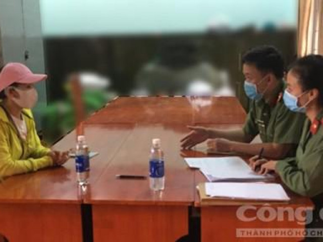 Tin tức trong ngày - Phạt thành viên nhóm "trừ quỷ Bảo Lộc" trị bệnh Covid-19 bằng "nước thánh thiên"