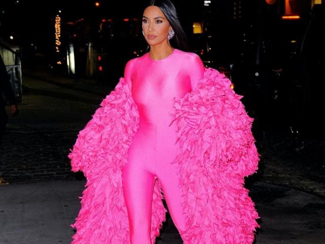 Thời trang - Trang phục catsuit đầy tranh cãi nhưng vẫn được các nhà mốt yêu thích