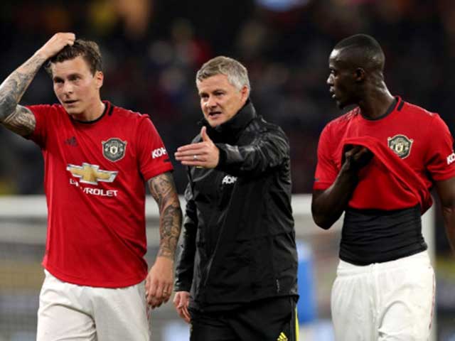 MU kinh hãi vì “cặp đôi hoàn cảnh” Lindelof - Bailly trước loạt trận gian khổ - 1