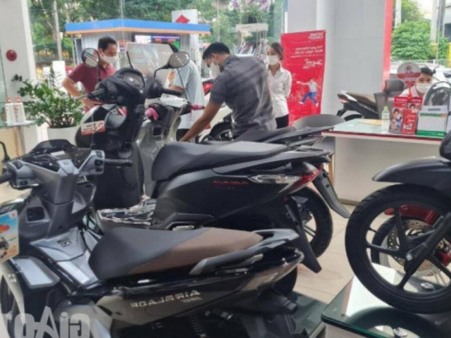 Xe máy - Xe đạp - Doanh số thị trường xe máy giảm đến 50%