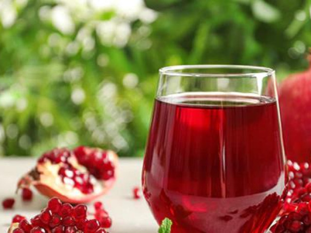 Sức khỏe đời sống - Nước ép lựu tốt đủ đường, chống ung thư, tăng cường sinh lực cho quý ông