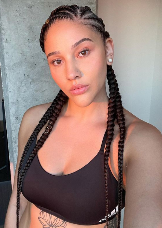 Natalie Achonwa, 28 tuổi, cao 1m92 đang chơi cho Minnesota Lynx