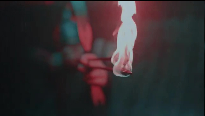 Ronaldo tránh né tên bắn lén tài tình