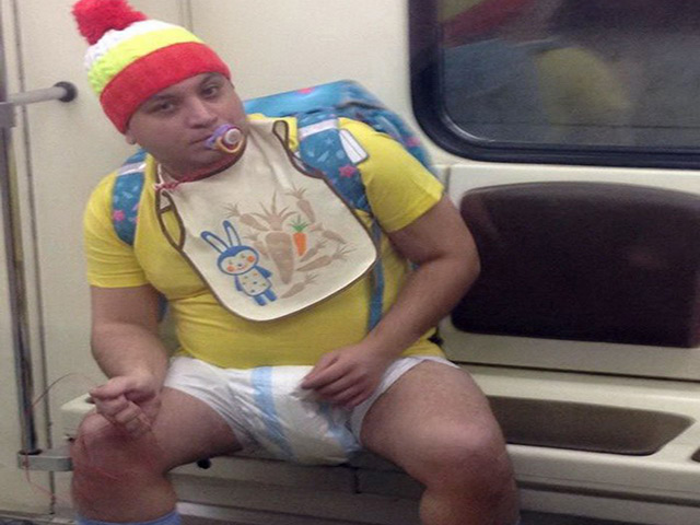 Tranh vui - Khi đàn ông cũng chỉ là những "đứa trẻ to xác" mà thôi!