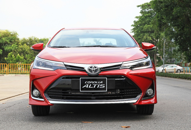 Toyota ưu đãi lên đến 40 triệu đồng cho Corolla Altis trong tháng 10 - 2