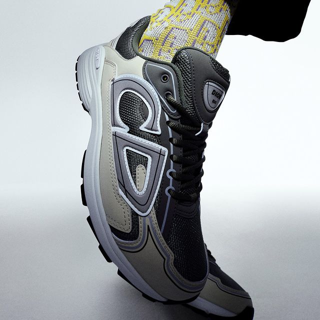 Dior ra mắt đôi giày sneaker đình đám mới nhất - 5