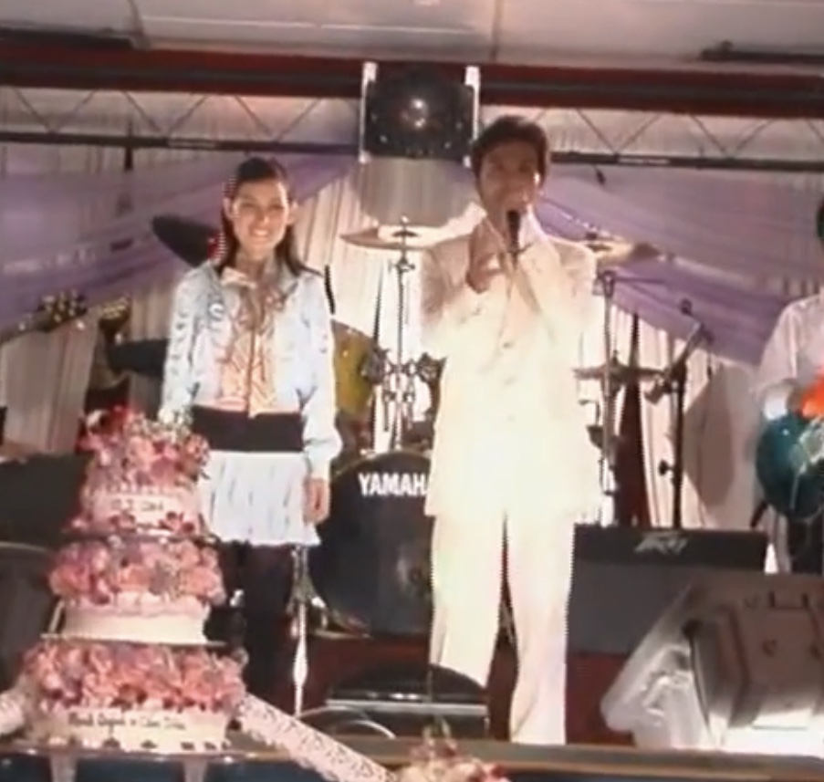 Video Phi Nhung hát tại đám cưới Mạnh Quỳnh 17 năm trước gây xúc động mạnh - 1