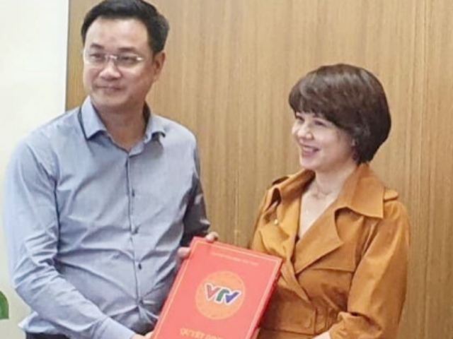 Đời sống Showbiz - "Nữ MC từ chối về Bộ Ngoại giao" tiết lộ lý do làm sếp VFC