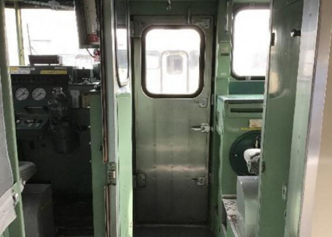 Cận cảnh những toa tàu "40 tuổi" của Nhật, đường sắt xin nhập về Việt Nam - 7