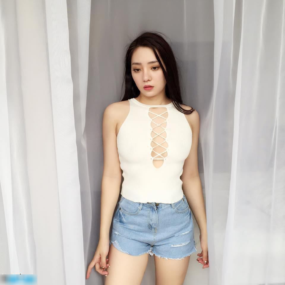 Từng là tiếp viên hàng không nên Ngọc Lan cực kì chú trọng đến vấn đề giữ dáng.&nbsp;