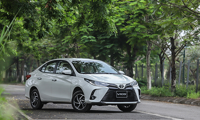Toyota Vios giảm giá 50 triệu đồng, thu hút khách mua xe - 1