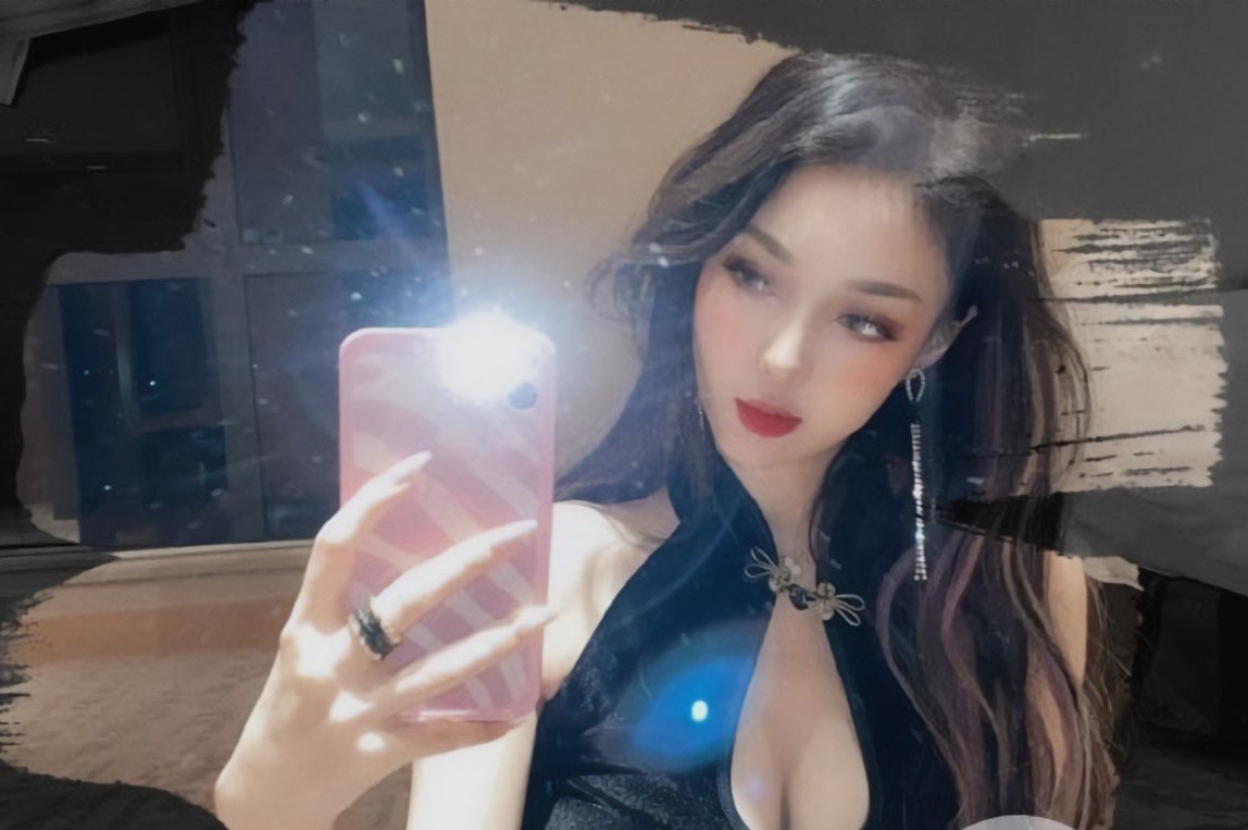 Quách Mỹ Linh từng có cuộc sống xa hoa, sử dụng đồ hiệu và xe siêu sang.