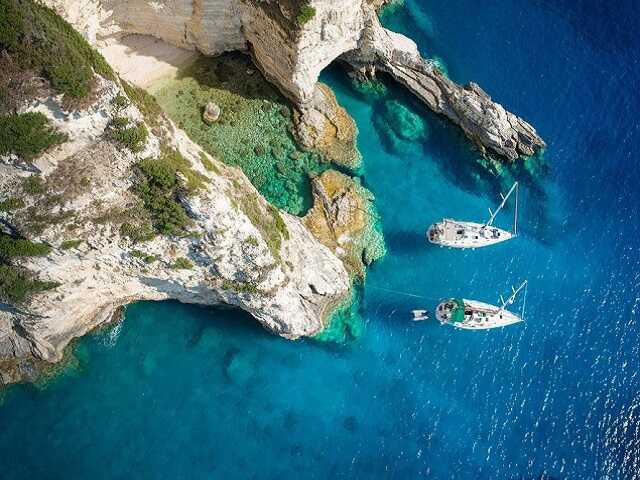 Du lịch - 8 bãi biển tuyệt đẹp ở châu Âu chắc chắn phải đến một lần trong đời