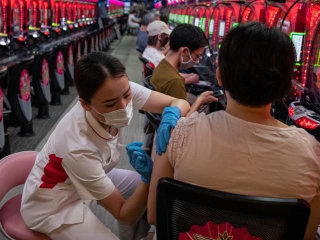 Thế giới - Covid-19: Màn đảo ngược tình thế của Nhật Bản khiến chuyên gia y tế bất ngờ