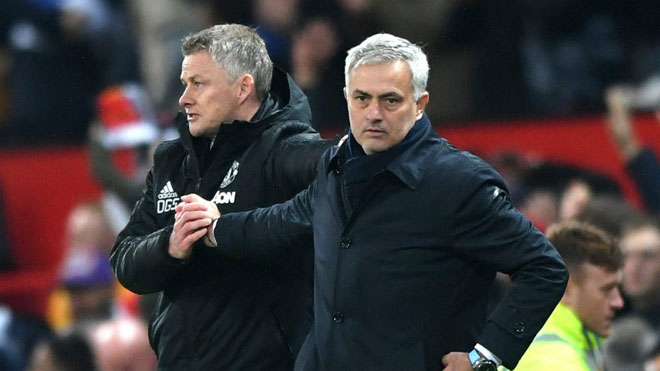 &#34;Hung thần&#34; MU bắt chính đại chiến với Liverpool, Solskjaer nơm nớp lo giữ ghế - 5