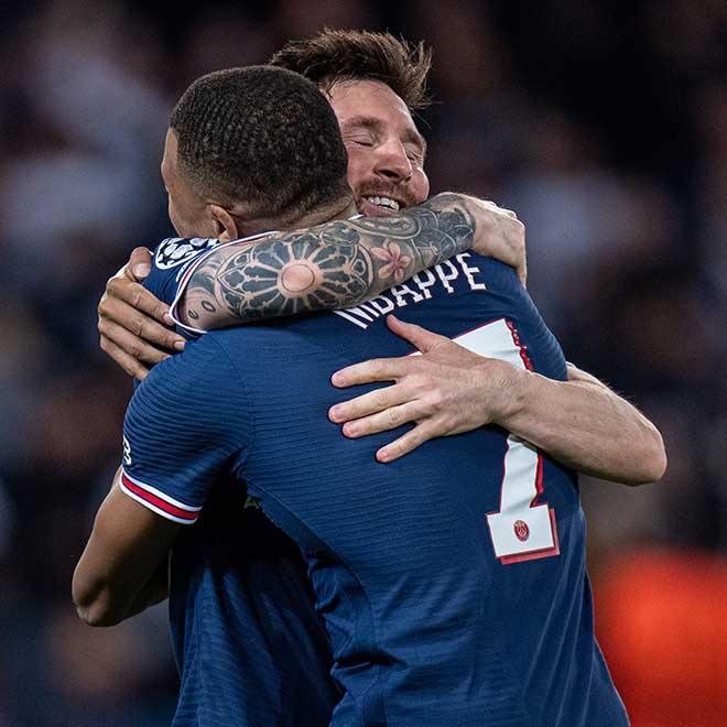 Messi có một màn kết hợp hoàn hảo với Mbappe