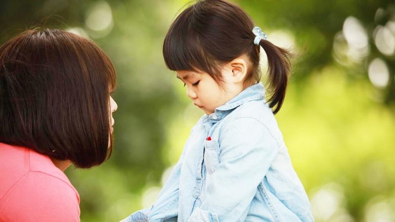 Bố mẹ càng la mắng, trẻ càng muốn được ôm, sự thật đau lòng được tiết lộ - 4