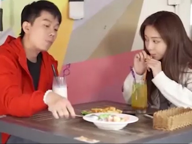 Cười 24H - Chàng trai "nổ quá đà" trong lần đầu gặp mặt nhận ngay cái kết ê chề