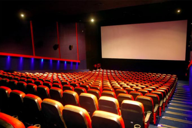 Rạp chiếu phim, địa điểm văn hóa nghệ thuật phải giảm 50% số lượng khách đối với địa bàn có dịch cấp độ 2