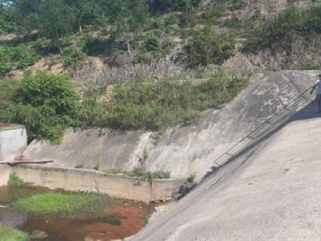 Tin tức trong ngày - "Bom nước" chực chờ gây họa ở Nghệ An, Hà Tĩnh