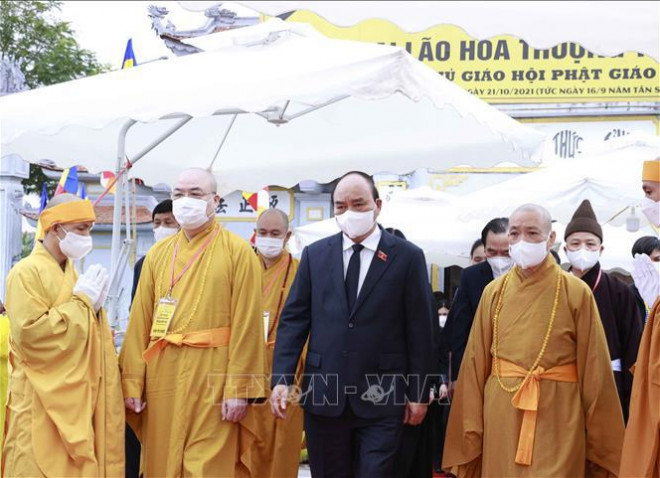 Chủ tịch nước Nguyễn Xuân Phúc viếng Đại lão Hòa thượng Thích Phổ Tuệ - 2