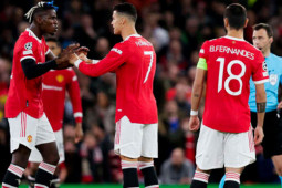 Man Utd không buông bỏ, nhưng có còn “đánh lừa” triệu fan?