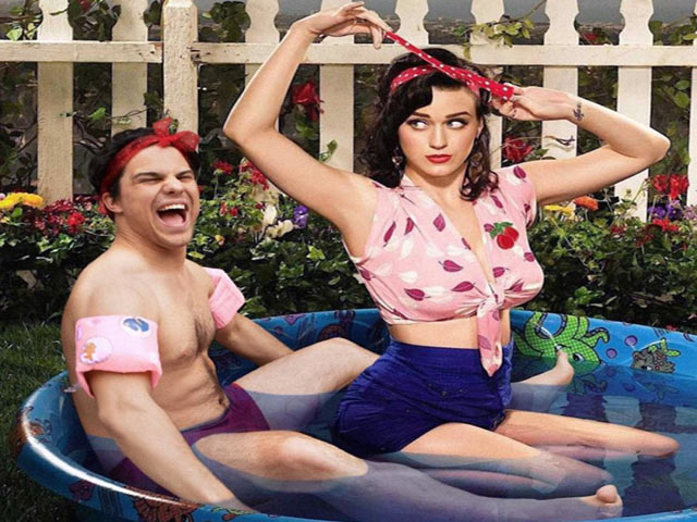 Tranh vui - Bật cười với chàng trai "gần gũi" cùng người nổi tiếng qua... photoshop