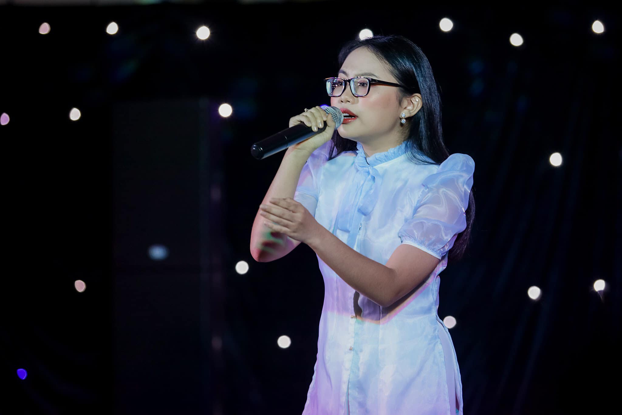 Phương Mỹ Chi gây ấn tượng với chất giọng nội lực, ngọt ngào