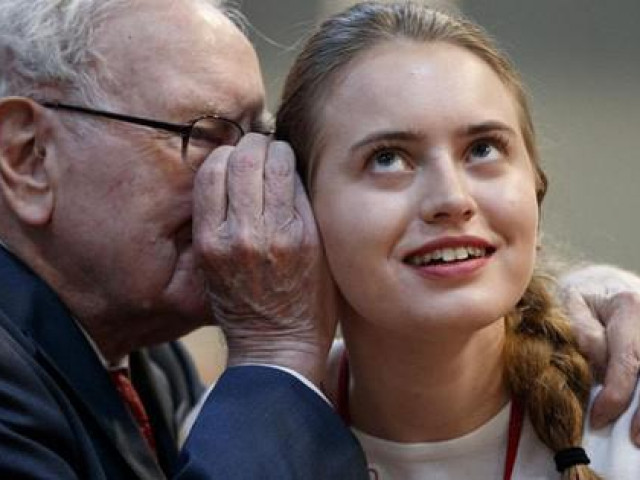 Giáo dục - du học - Là con trai của tỷ phú nhưng Peter Buffett không có gì tỏ ra là con nhà "danh gia vọng tộc", đó là do cách dạy con cực kì đáng ngẫm của Warren Buffett