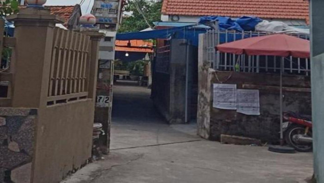 Ngõ dẫn vào nhà bà N., nơi xảy ra vụ việc khiến 2 người tử vong