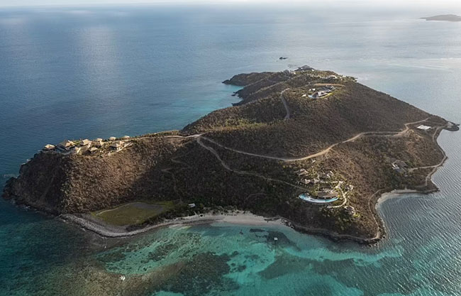 Đảo Moskito hay Mosquito là một hòn đảo nhỏ nằm ngoài khơi bờ biển Virgin Gorda. Đây là nơi du lịch lý tưởng dành cho những người yêu thích bộ môn lặn. Nó được tỷ phú Richard Branson mua vào năm 2007 với giá 10 triệu bảng Anh.
