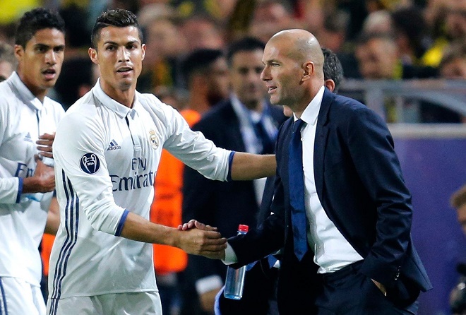 Zidane và Ronaldo từng kết hợp ăn ý tại Real Madrid