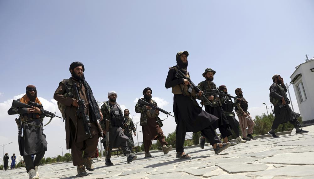 Cùng với việc lực lượng FANR đang
siết chặt vòng vây quanh thủ phủ Bazarak, đây là một thắng lợi lớn
về chính trị khi lực lượng này không còn bị cô lập trong thung lũng
Panjshir.