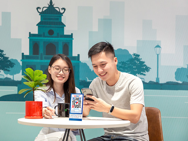 Công nghệ thông tin - Mở cửa trở lại, nhiều cửa hàng ăn uống nhanh chóng tích hợp thanh toán QR giảm thiểu tiếp xúc