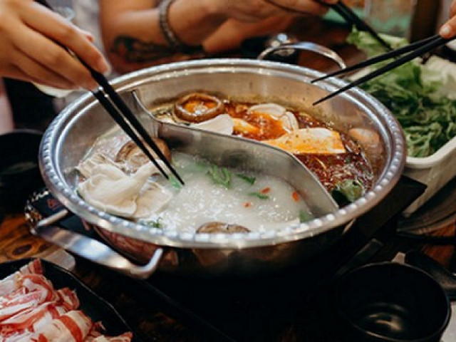 Ẩm thực - Nước lẩu nhà làm không trong như ngoài hàng? - Đầu bếp chỉ ra bí quyết quan trọng lại cực đơn giản này!